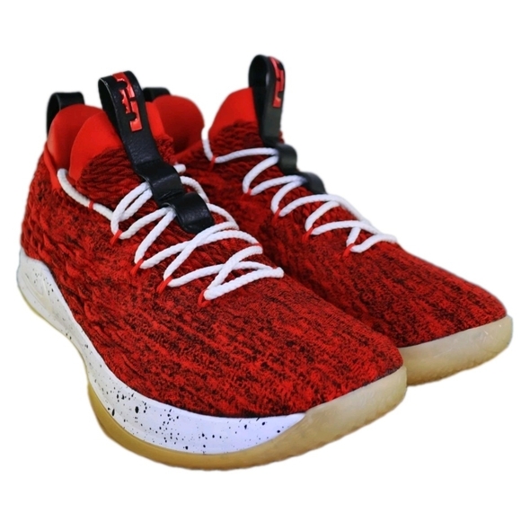 Nike LeBron 15 Low University Red Men's Size 10.5 (EUC) - Picture 2 of 9